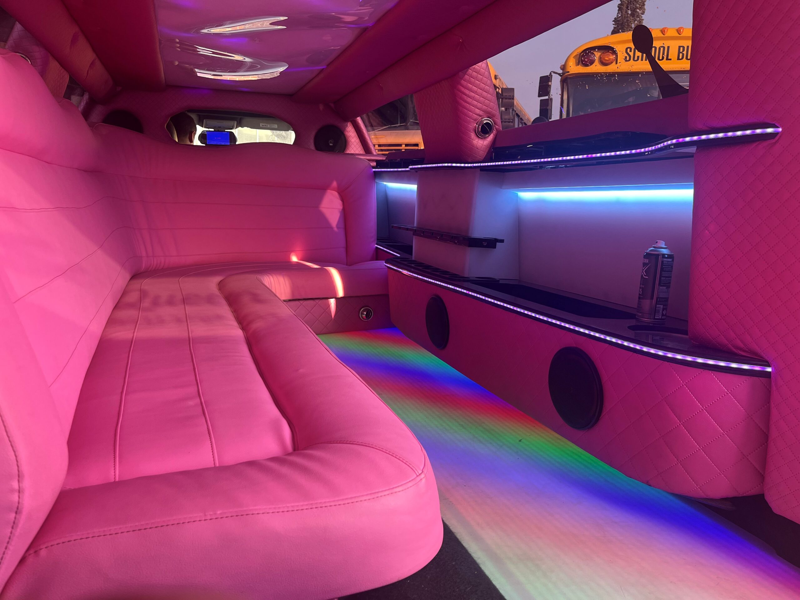 pinke Stretchlimousine